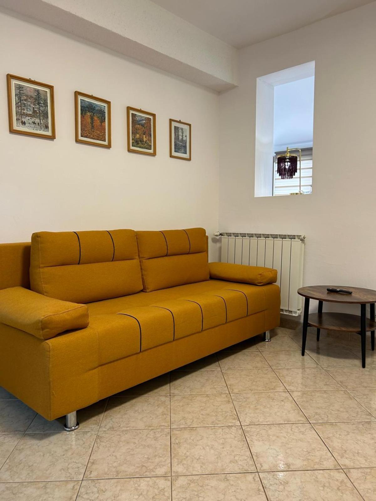 Apartments Oliva Porec Bagian luar foto